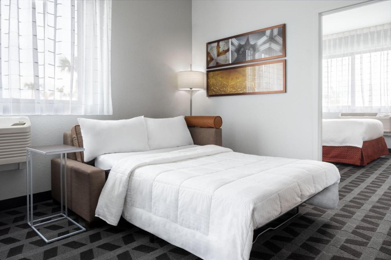 Towneplace Suites By Marriott Венис Экстерьер фото